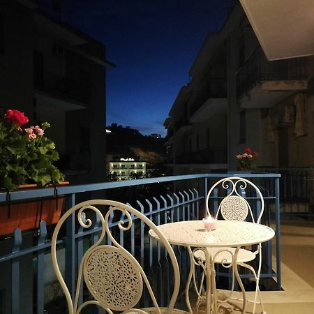 Lucy Home Sorrent Exterior foto